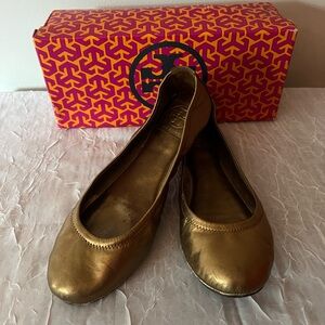 Tory Burch Bronze Loafers Elegant Flats